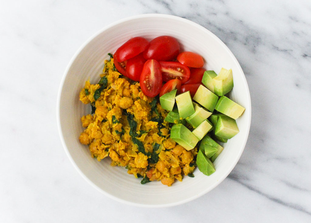 Smashed Chickpea Scramble - a plant-based and protein-packed breakfast recipe (vegan, vegetarian) via RDelicious Kitchen @RD_Kitchen