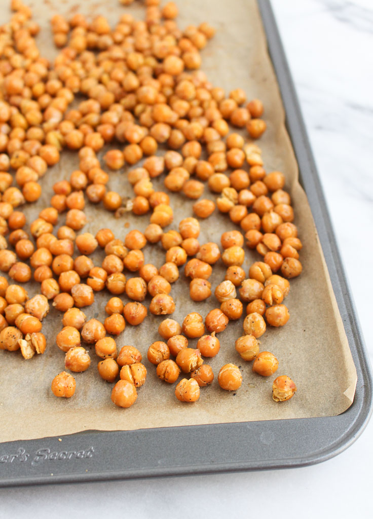 Crispy Garlic Chickpeas - plant-based protein snack via Chef Julie Harrington, RD @ChefJulie_RD #legumes #chickpeas #beans #snack #plantbased #plantbasedprotein #protein 