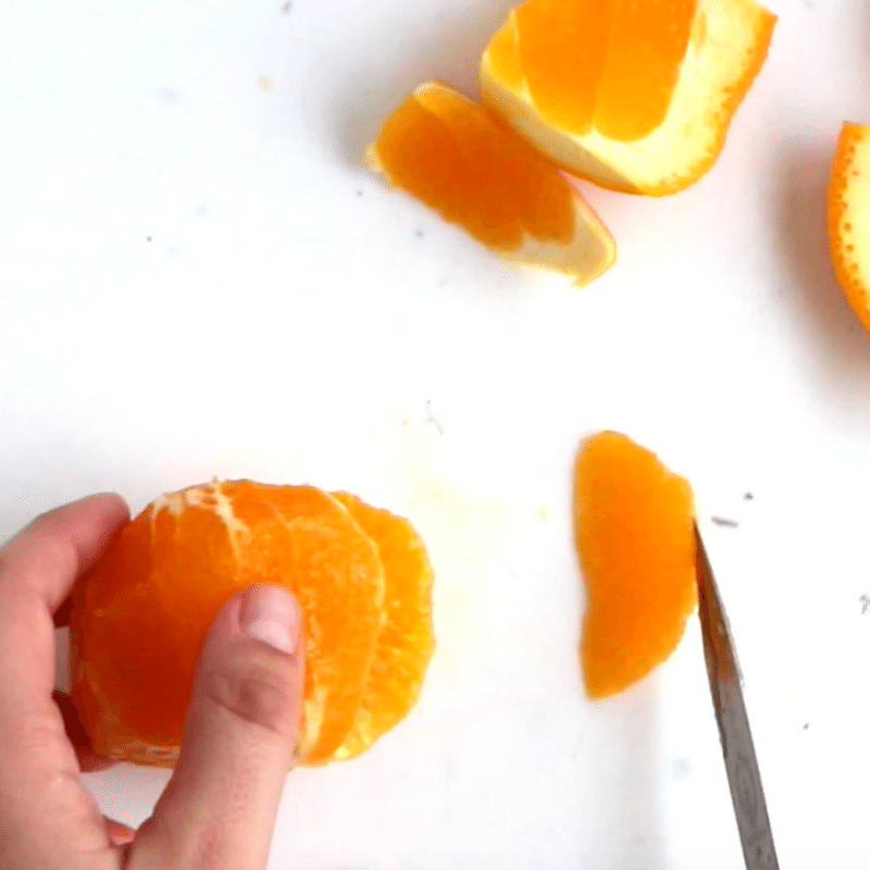 How To: Segment Citrus Fruit - an instructional video showing easy steps to segment citrus by RDelicious Kitchen @RD_Kitchen #video #howto #citrus #orange #grapefruit #guide