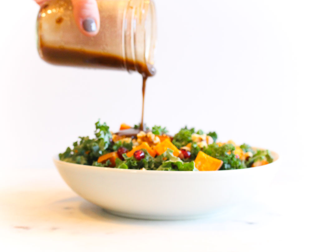 Kale Salad with Sweet Shallot Vinaigrette via RDelicious Kitchen @RD_Kitchen #salad #dressing #homemade #shallot #vinaigrette #salad