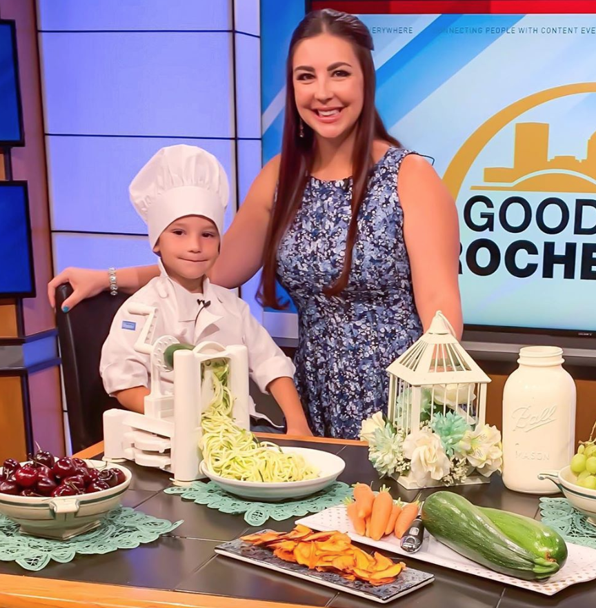 mom with child dressed as a chef